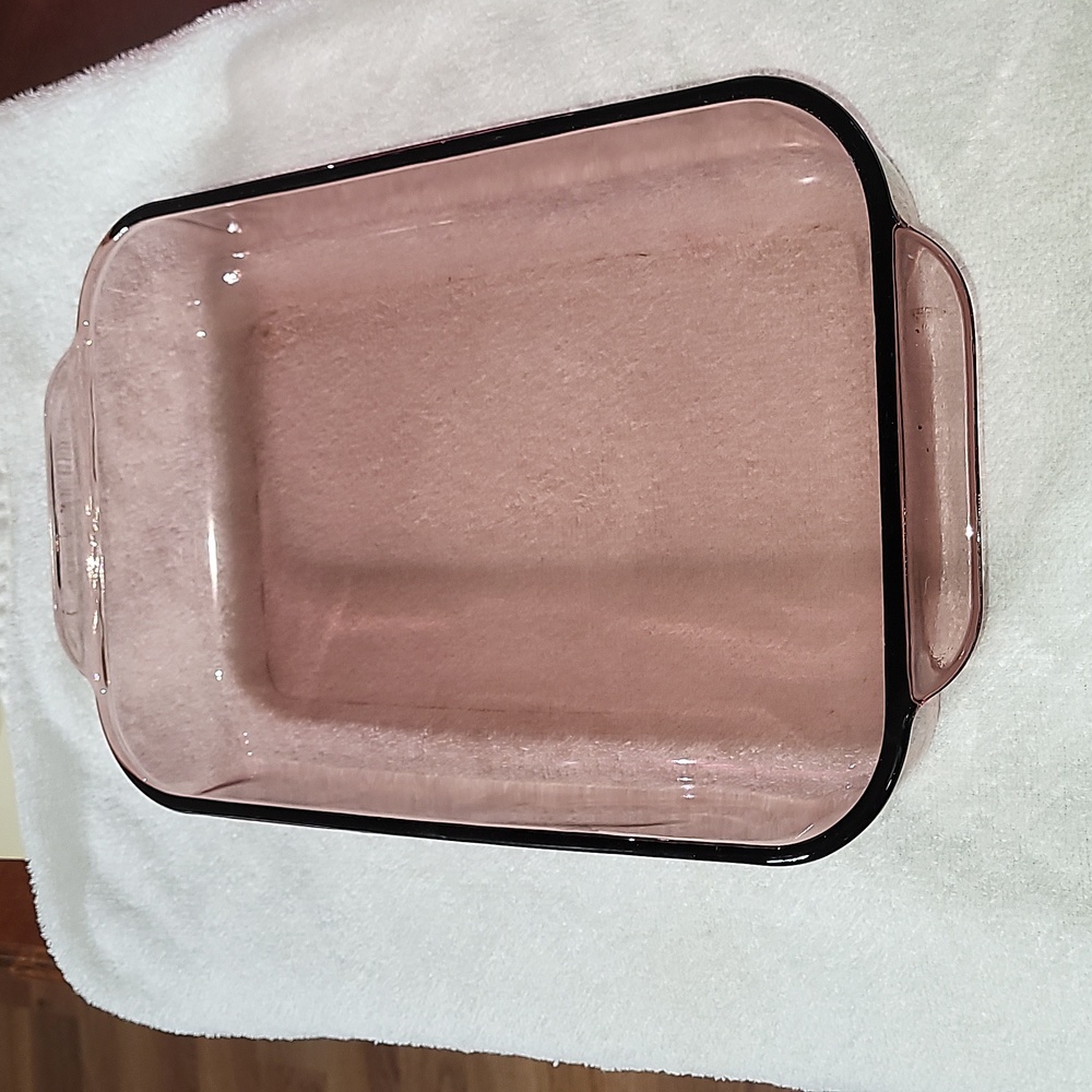 Pyrex bakeware, vintage,  brown, size 7 1/2" x 11 " x 2 "